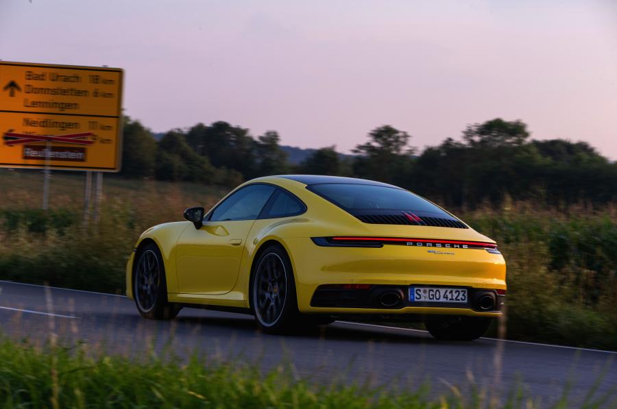  Porsche 911 Carrera (992) 2019 года  (WW) (фото 35 из 148)